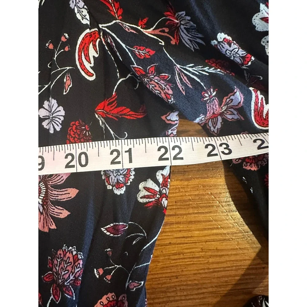 Banana‎ Republic Womens XL Floral Wrap Top Black Red V-Neck Tie Waist Blouse
